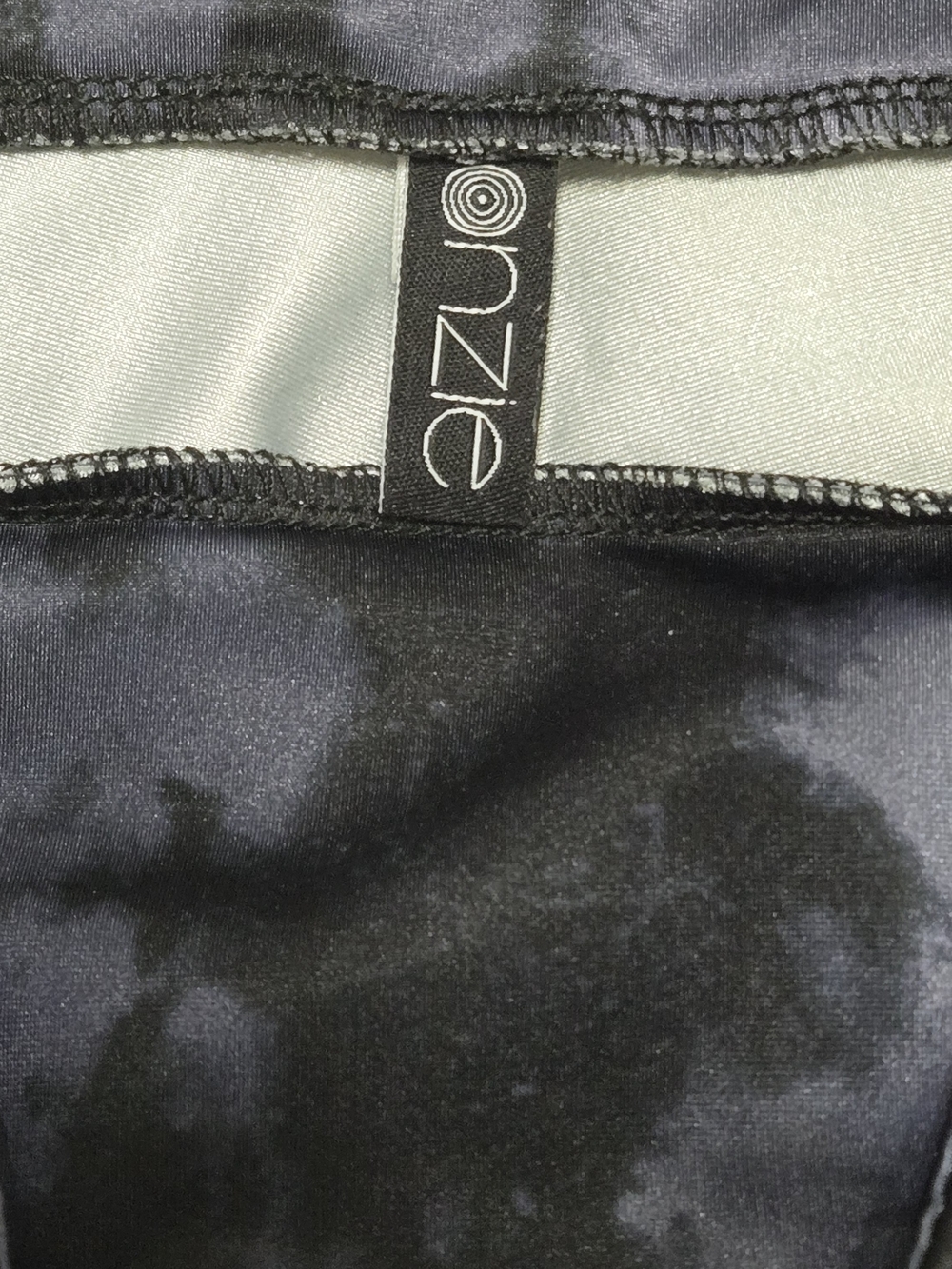 Onzie Black and Charcoal/blue Tie-Dye Skinny Leggings - Picture 4 of 6